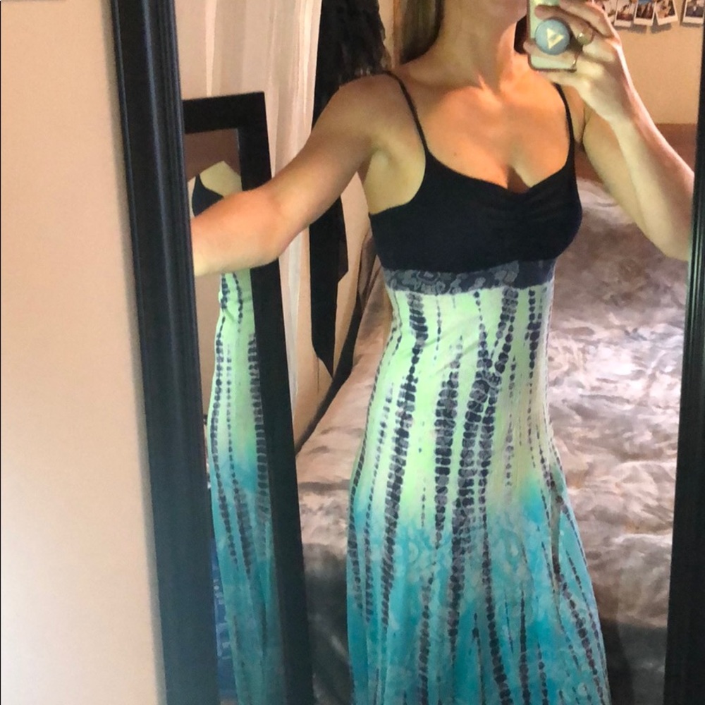 Southern Thread Dress - Picture 3 of 8